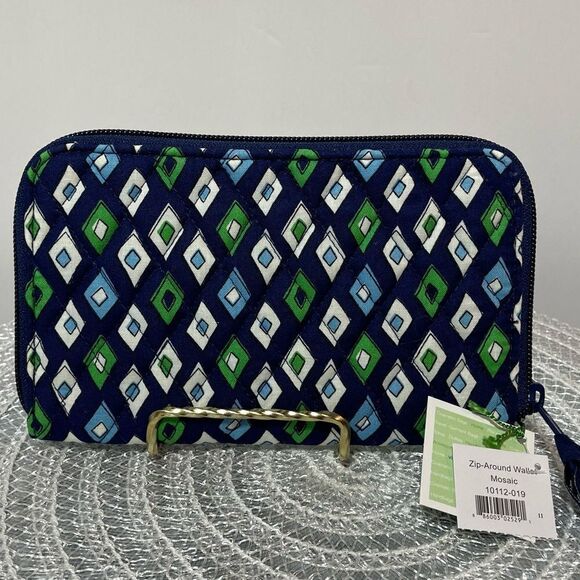 Vera Bradley Zip Around Wallet Mosaic NWT - Picture 1 of 7